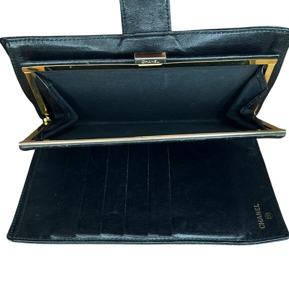 Chanel Black Caviar Long Wallet with kiss lock. - Picture 15 of 16